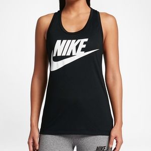 Nike Sportswear Essential Women's Logo Tank NWT!